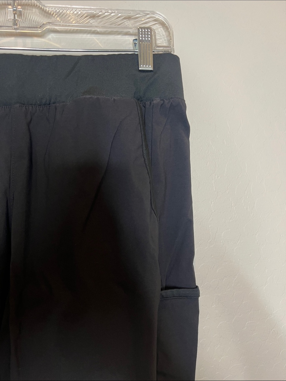 Columbia Black Utility Jogger Pants - Comfortable Everyday Wear size Medium - Picture 3 of 14